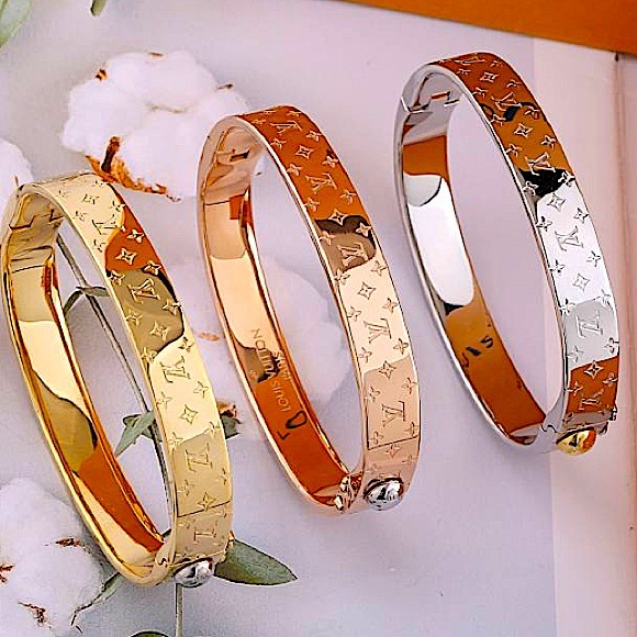 Rose Gold Luxury Four Leaf Clover Silver Bangle Bracelet - Picture 2 of 16